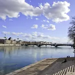 Ibis Lyon Carre De Soie Hotell Vaulx-en-Velin