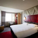 Ibis Lyon Carre De Soie