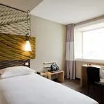 Hotell Ibis Lyon Carre De Soie Vaulx-en-Velin