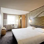 Ibis Lyon Carre De Soie Vaulx-en-Velin