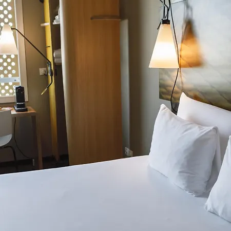 호텔 Ibis Lyon Carre De Soie