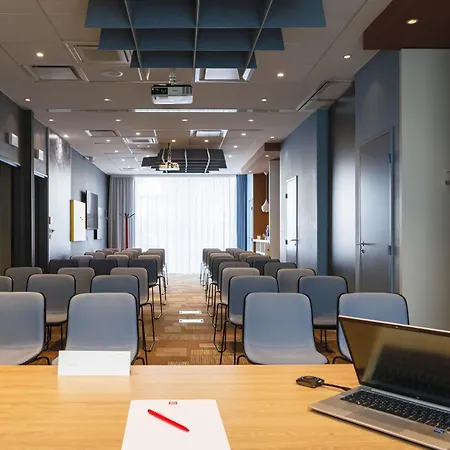 Ibis Lyon Carre De Soie Hotell