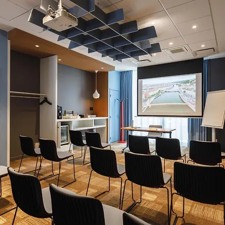 Ibis Lyon Carre De Soie 3* Vaulx-en-Velin