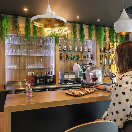 Hotell Ibis Lyon Carre De Soie Vaulx-en-Velin