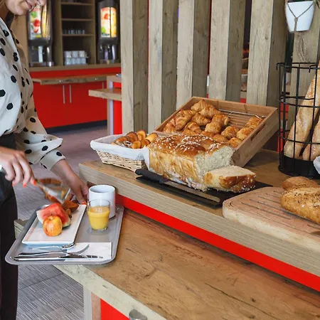 Hotel Ibis Lyon Carre De Soie Vaulx-en-Velin