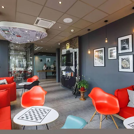 Ibis Lyon Carre De Soie Hotell
