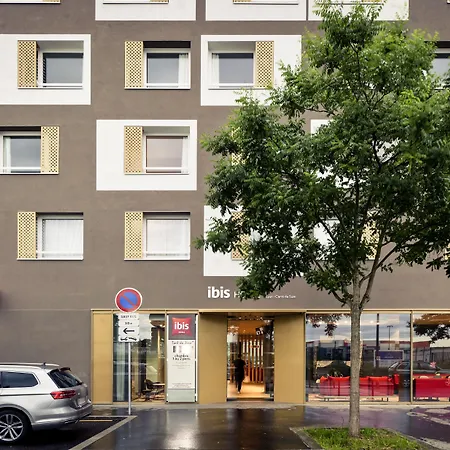 호텔 Ibis Lyon Carre De Soie 3*