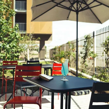 Hotel Ibis Lyon Carre De Soie