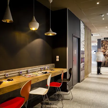 Hotell Ibis Lyon Carre De Soie 3*