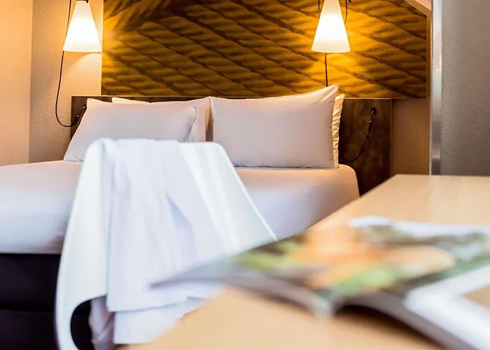 Ibis Lyon Carre De Soie ヴォー・アン・ヴラン